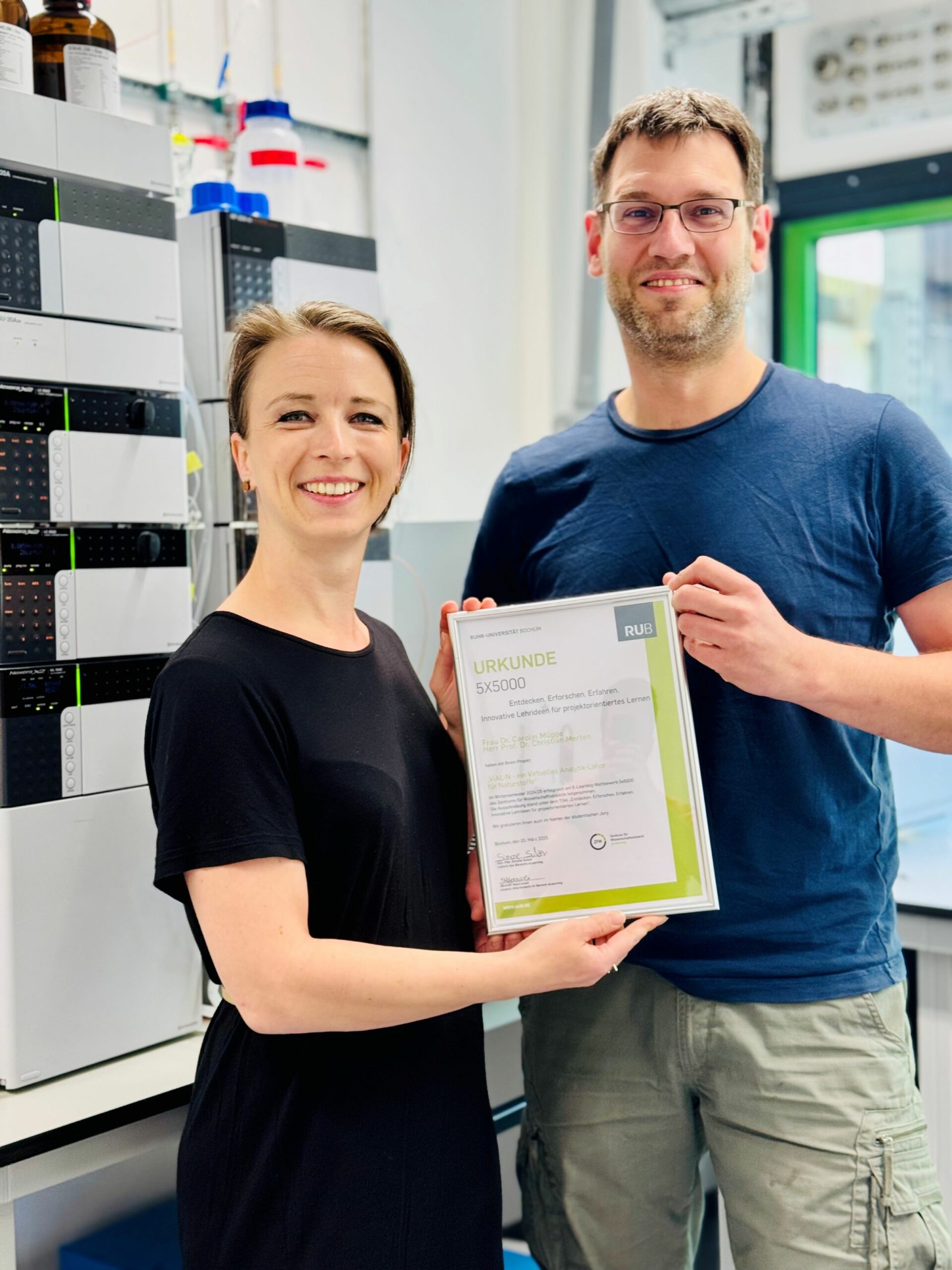 5x5000 Gewinner*innen: Dr. Carolin Mügge, Prof. Dr. Christian Merten.