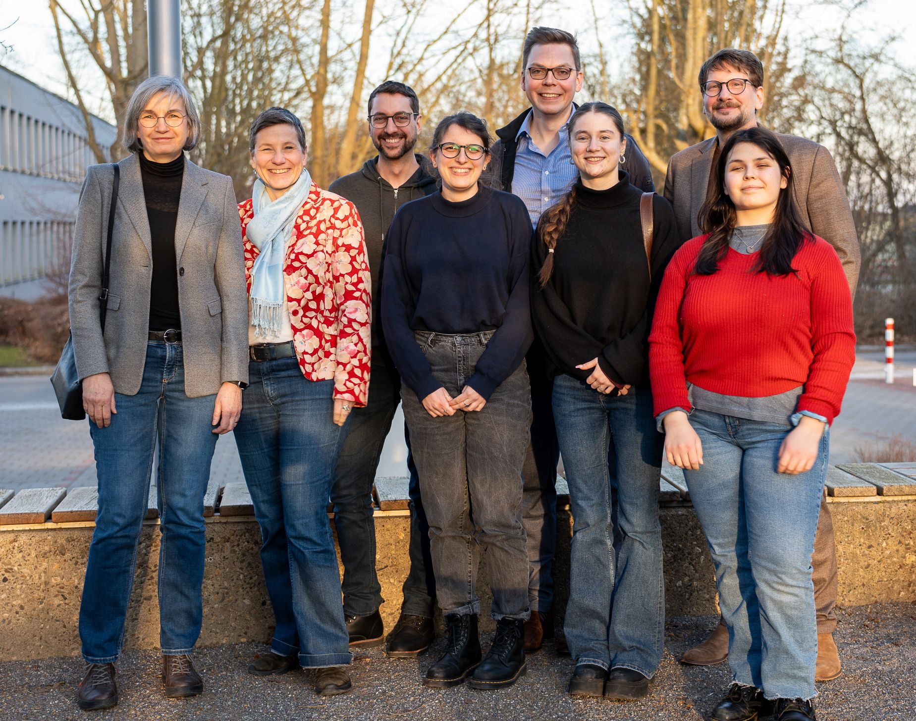 Von links nach rechts: Prof. Dr. Cornelia Weins (Projektleitung), Dr. Stephanie Heimgartner (Projektkoordination), Oliver Deck, Anne Heilig (beide Mitarbeitende im Projekt), Kai-David Klärner, Julia Neubert (beide Hilfskräfte), Sebastian Jeworutzki (Projektkoordination), Geraldine Baumann (Hilfskraft).